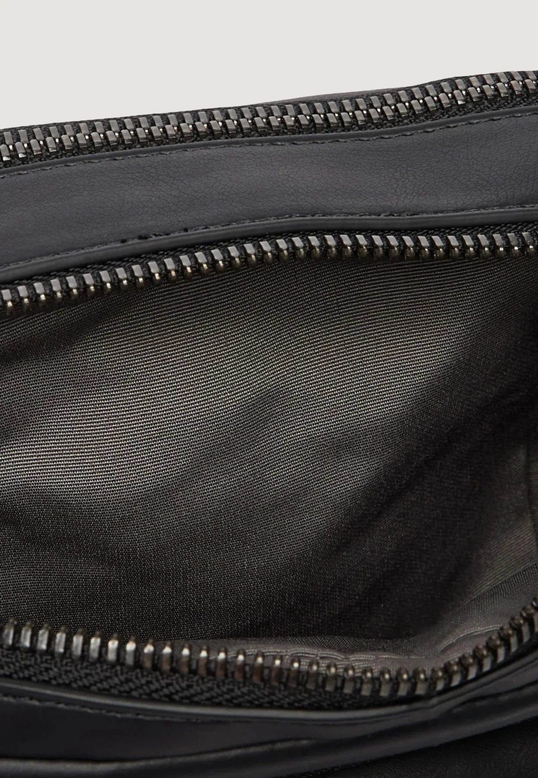 CALVIN KLEIN  Tracolla Bold Pocket Reporter LV04D3368G Uomo